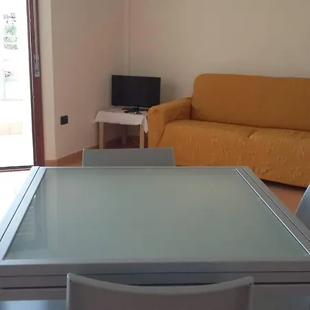 Sardinia Valledoria Centre 아파트 *